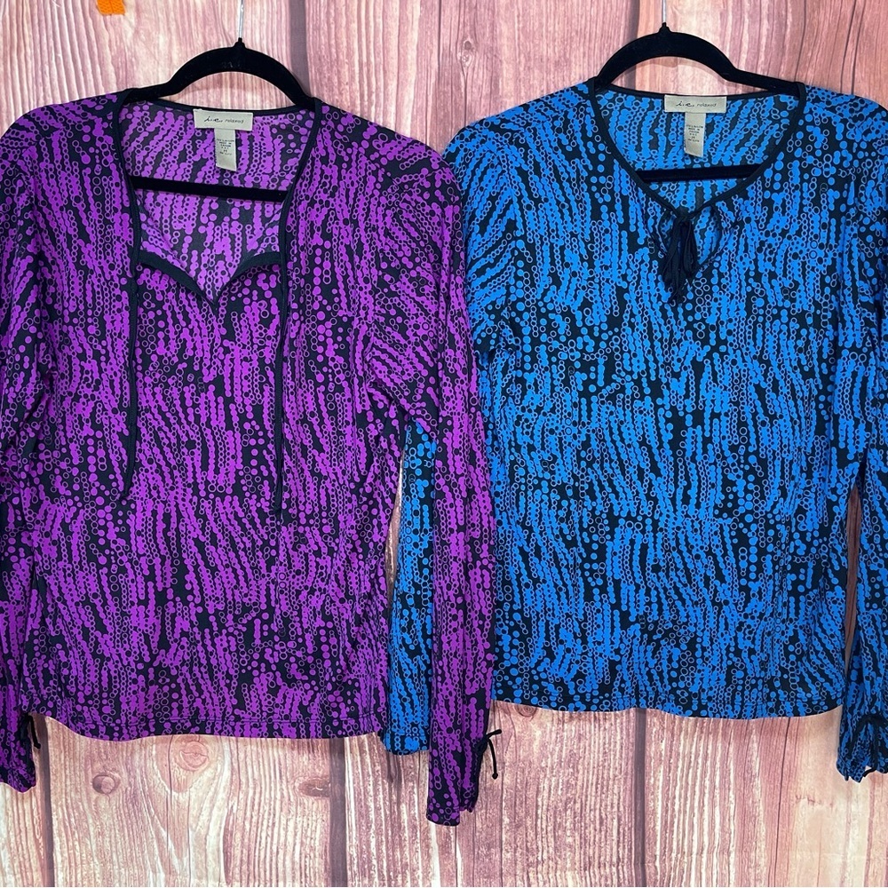 2 I.E. relaxed blue purple black long sleeve lightweight nylon women’s blouse M
